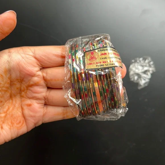 🪩💃🏻 12 disco Indian bangles - Picture 3 of 4